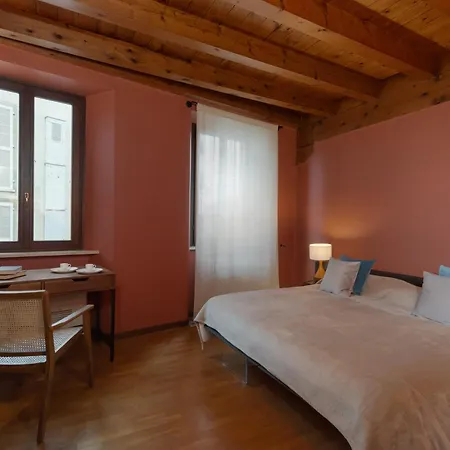 Cosy Renovated Flat In The Center Apartmán
